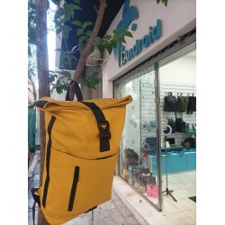 Backpack αδιάβροχη με κεντρικό κλιπς χρώματος κίτρινου 