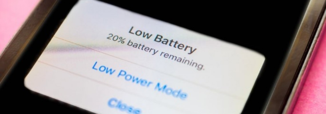 Γιατί όλοι οι iPhoneάκηδες κουβαλάνε power bank;